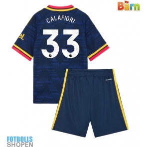Billiga Arsenal Riccardo Calafiori #33 Bortatröja Barn 2026-27 Kortärmad (+ Korta byxor)